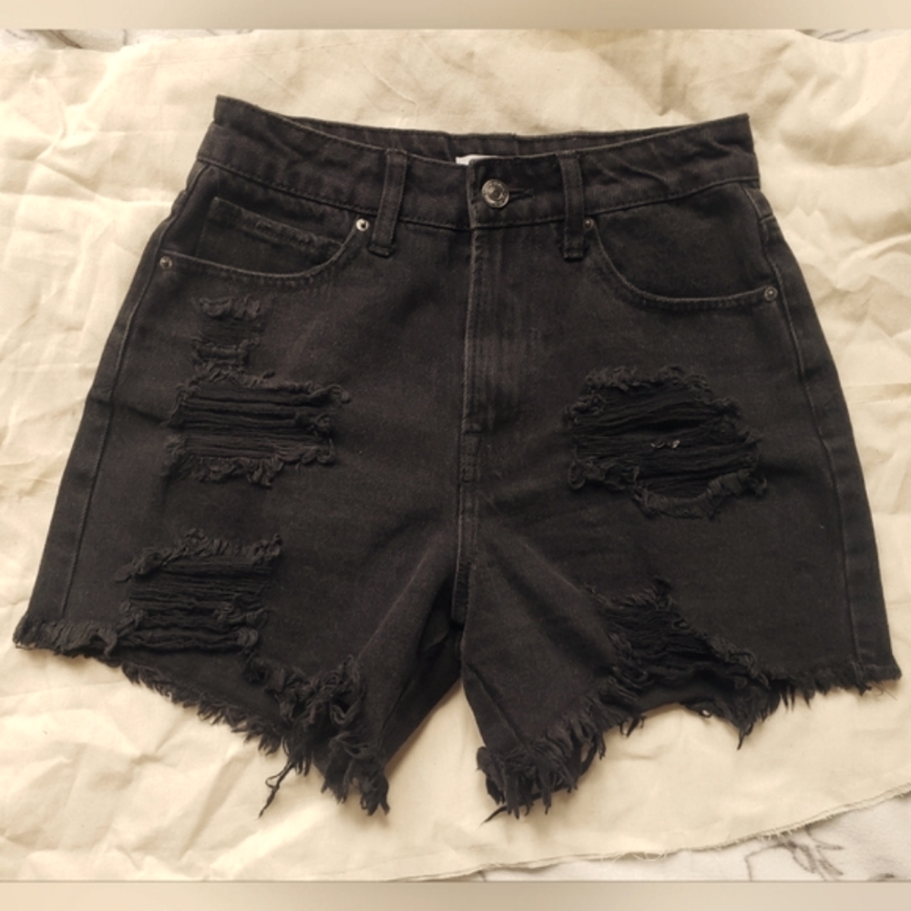 High-waisted Jean Shorts